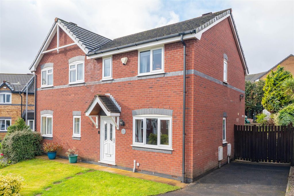 Property photo 1 of 26 Front External