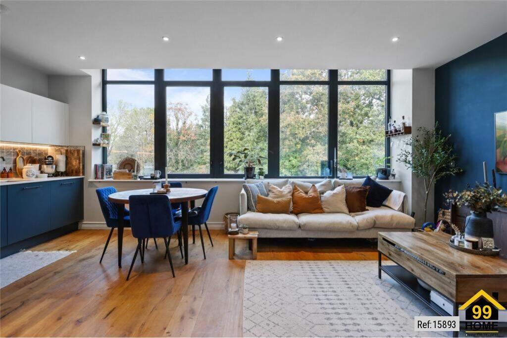 Property photo 1 of 11 Photo 0