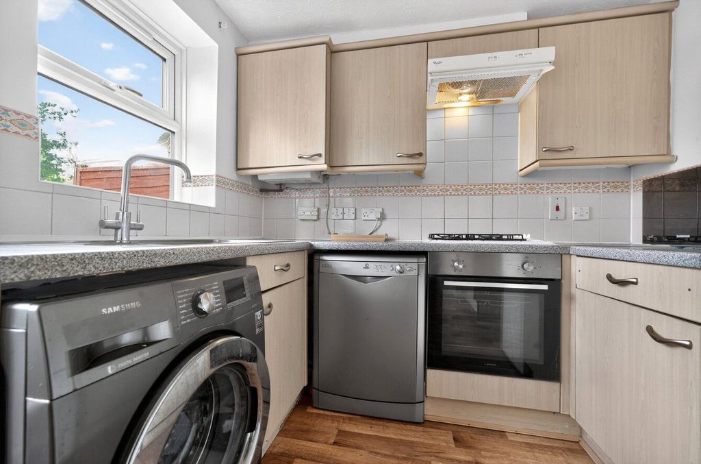 Property photo 3 of 17 1431796-7-69c42ba...