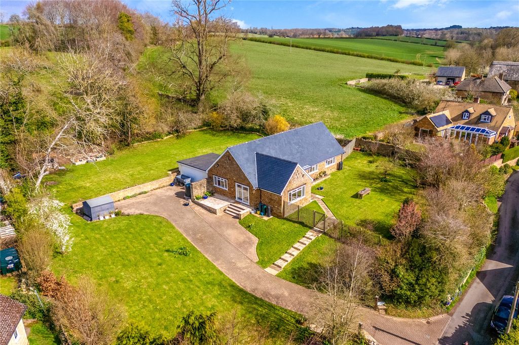 Property photo 1 of 24 Picture No. 04