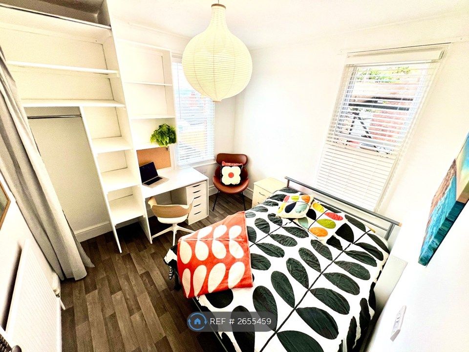 Property photo 2 of 14 Room 3 Main House Double Aspect Peaceful Room