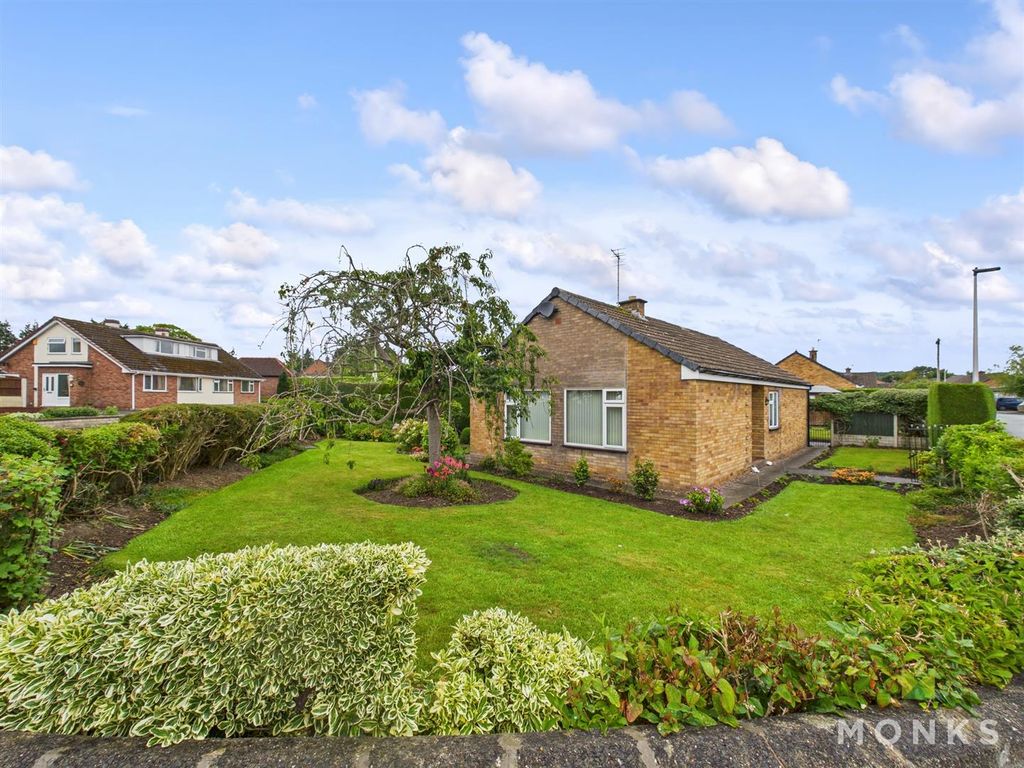 Property photo 1 of 18 Cam01420G0-Pr0648-Still023.Jpg