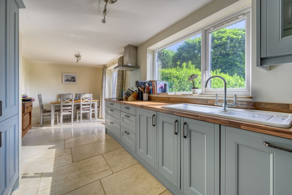 Property photo 2 of 15 Dsc_6330