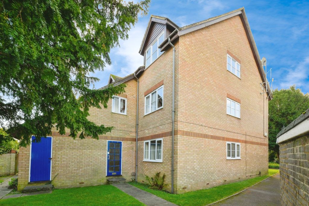 Property photo 2 of 15