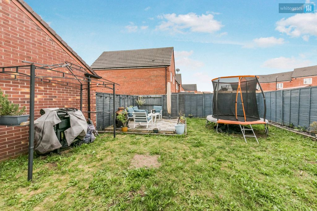 Property photo 2 of 19 Pbox-Img.Jpg