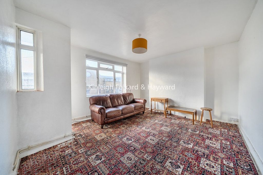 Property photo 2 of 18 Picture No. 16