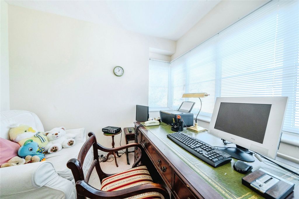 Property photo 3 of 16 Picture No. 04