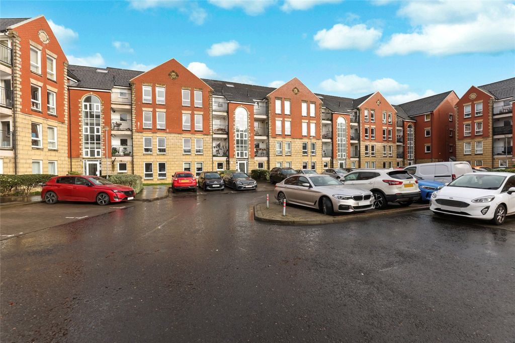 Property photo 1 of 21 Picture No. 02