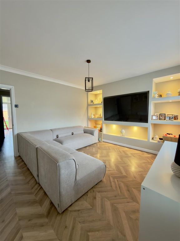 Property photo 3 of 19 c429Acb2-Img_2355.Jpeg