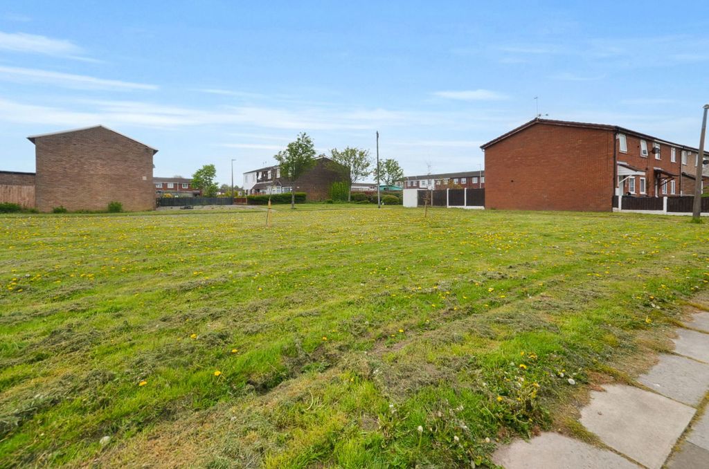 Property photo 2 of 11