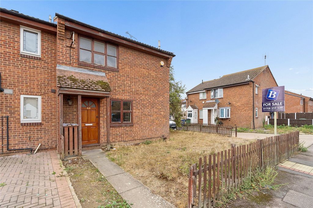 Property photo 1 of 7 Front