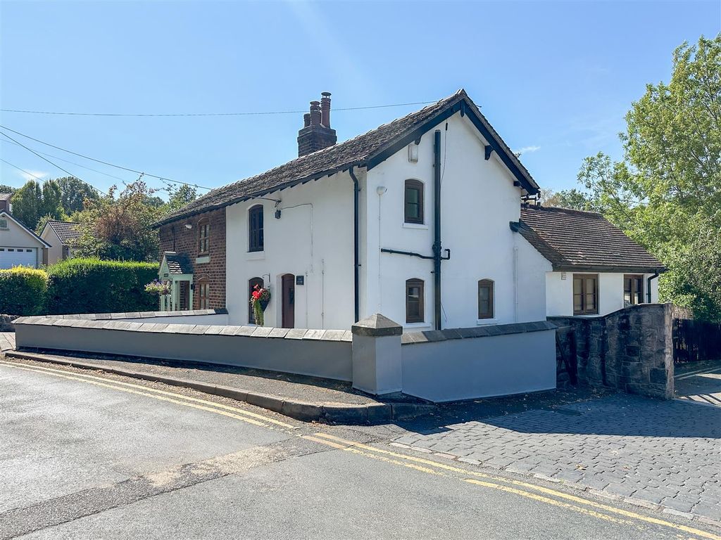 Property photo 1 of 22 Frontage