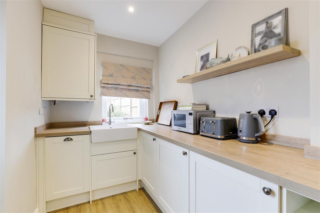 Property photo 3 of 13 Kitchen-Diner