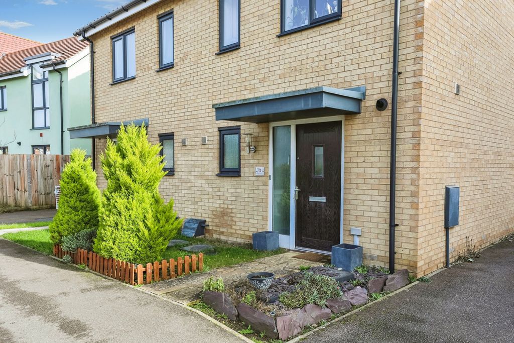 Property photo 2 of 20