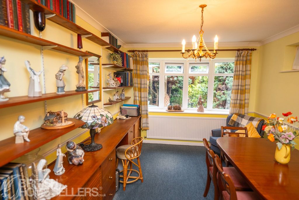 Property photo 3 of 23 Picture No. 13