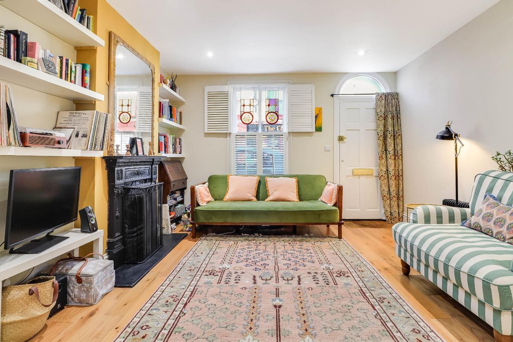 Property photo 2 of 20 Img (17).Jpg