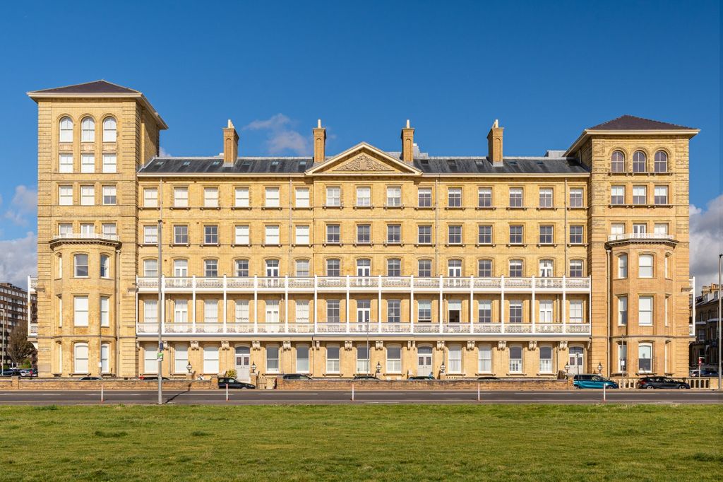 Property photo 1 of 28 4817380