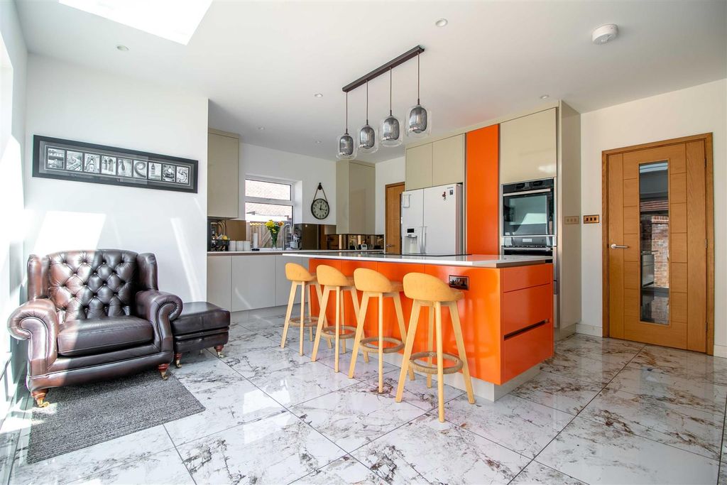 Property photo 2 of 24 Rectrory-10.Jpg