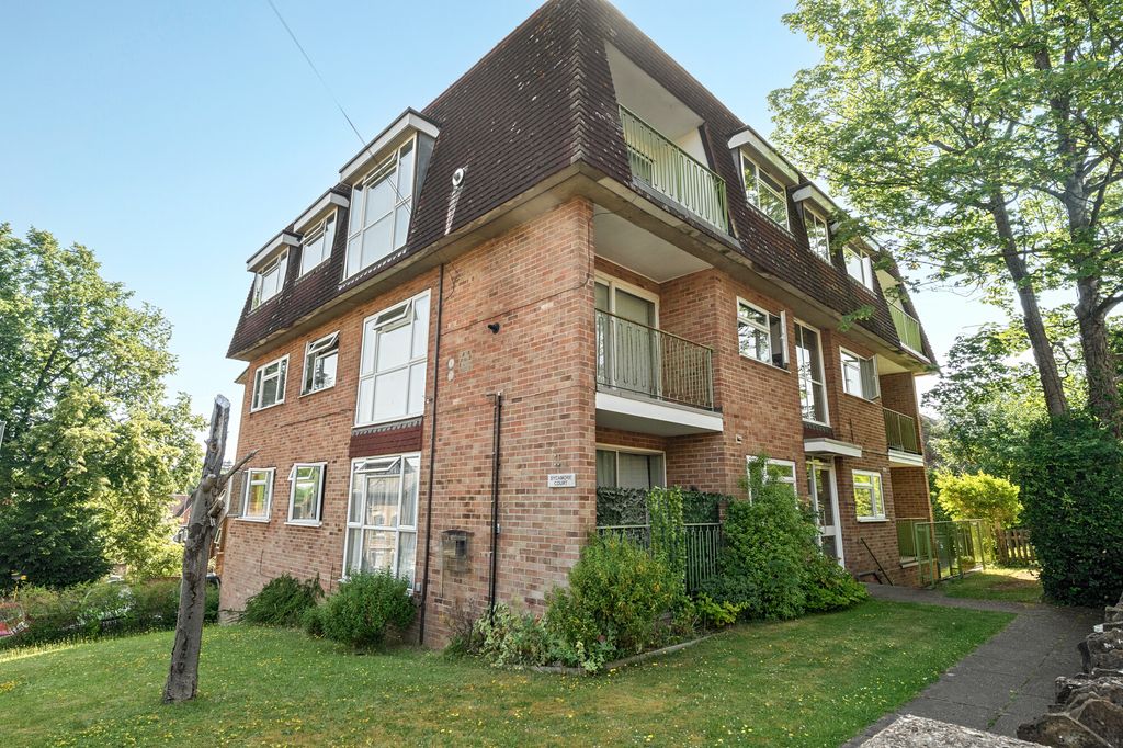 Property photo 1 of 12