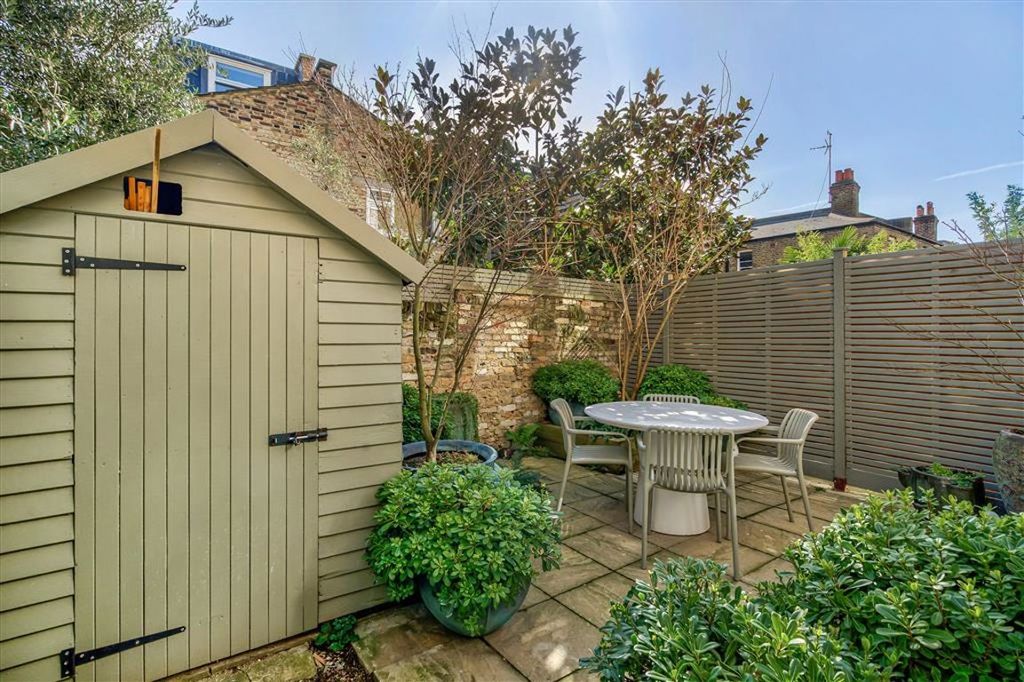 Property photo 2 of 13