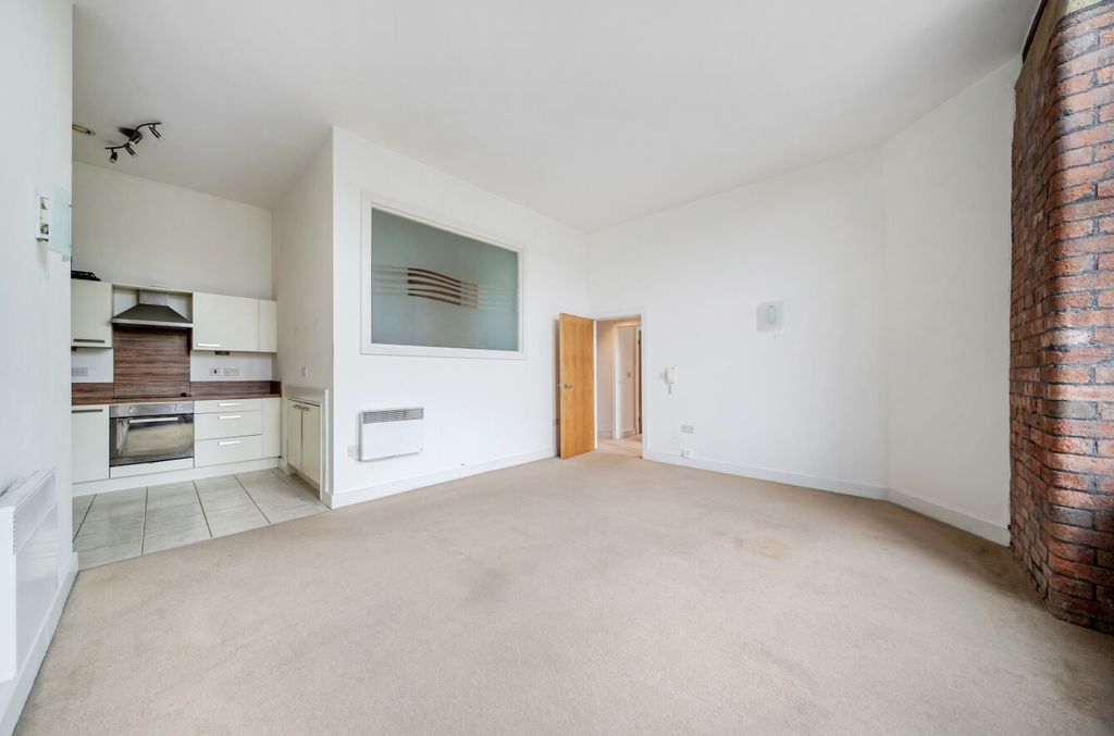 Property photo 3 of 18 1527324-7-6Abb95A...