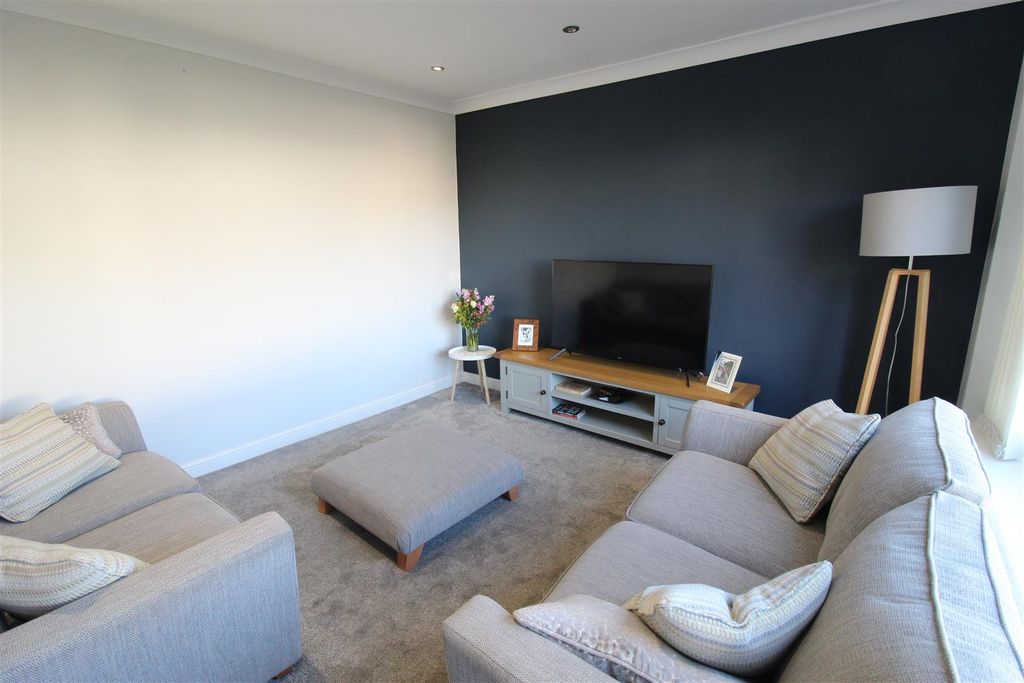 Property photo 3 of 15 Img_9618.Jpg