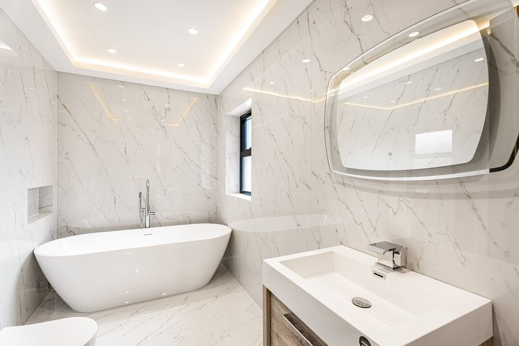 Additional image 13 of 5 bed detached house for salePipers Green Lane, Edgware HA8