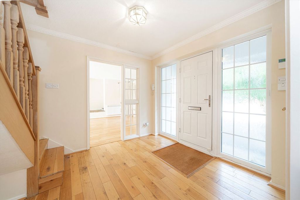 Property photo 3 of 22
