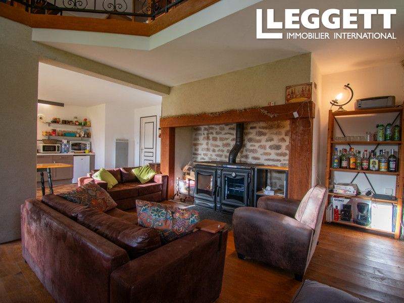 Property photo 3 of 10