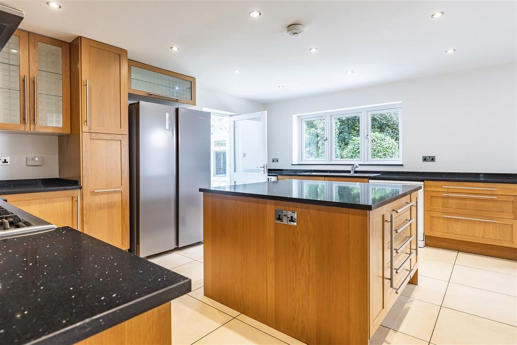 Property photo 2 of 42 The Laurels Kendal (10).Jpg