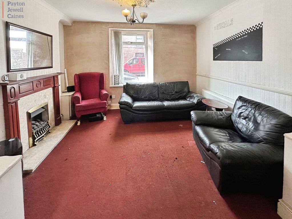 Property photo 2 of 9 Not Specified