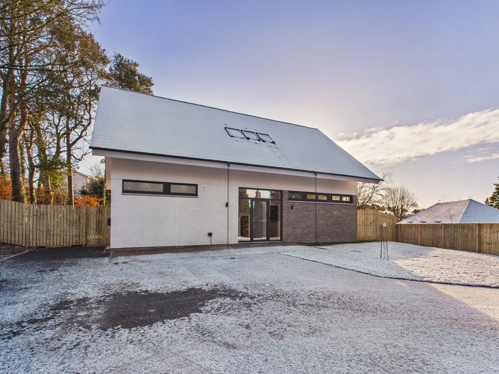 Property photo 1 of 37