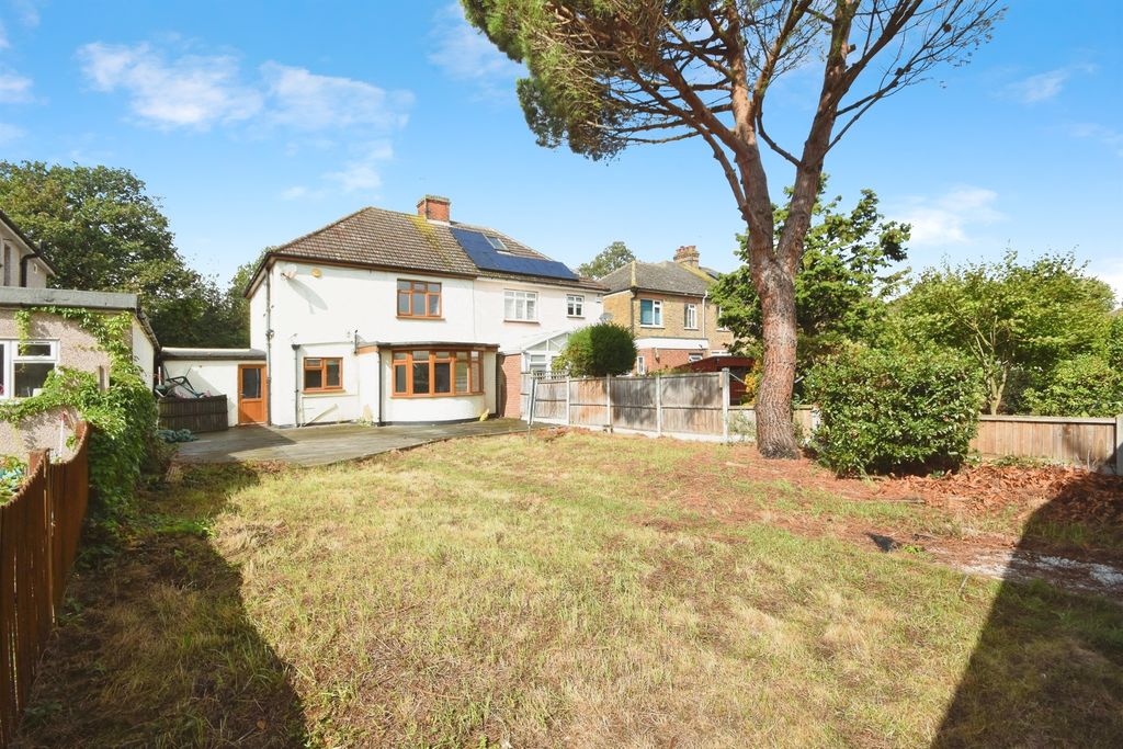 Property photo 2 of 12
