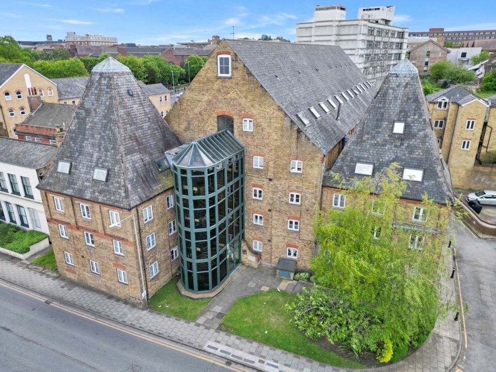 Property photo 1 of 17 4676420