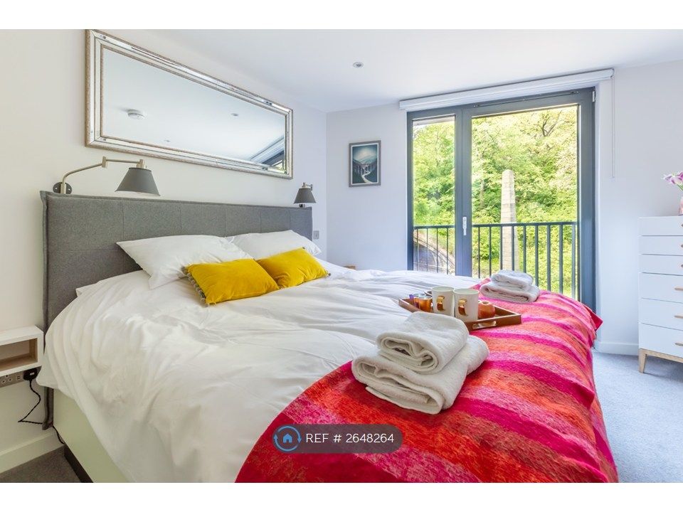 Property photo 1 of 35