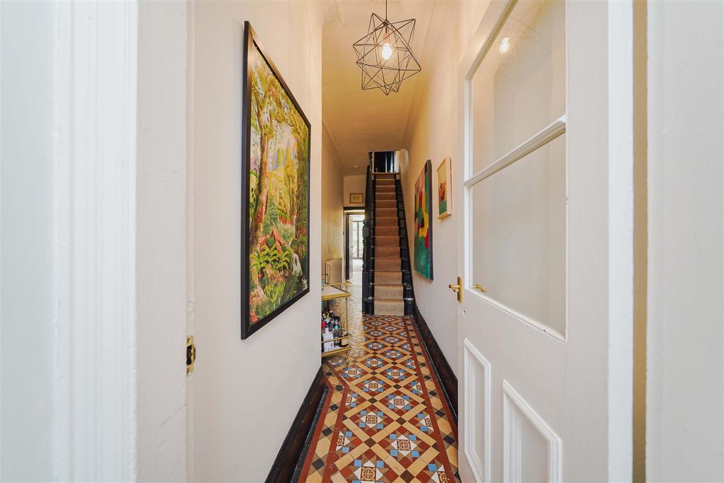 Property photo 3 of 46 Hallway