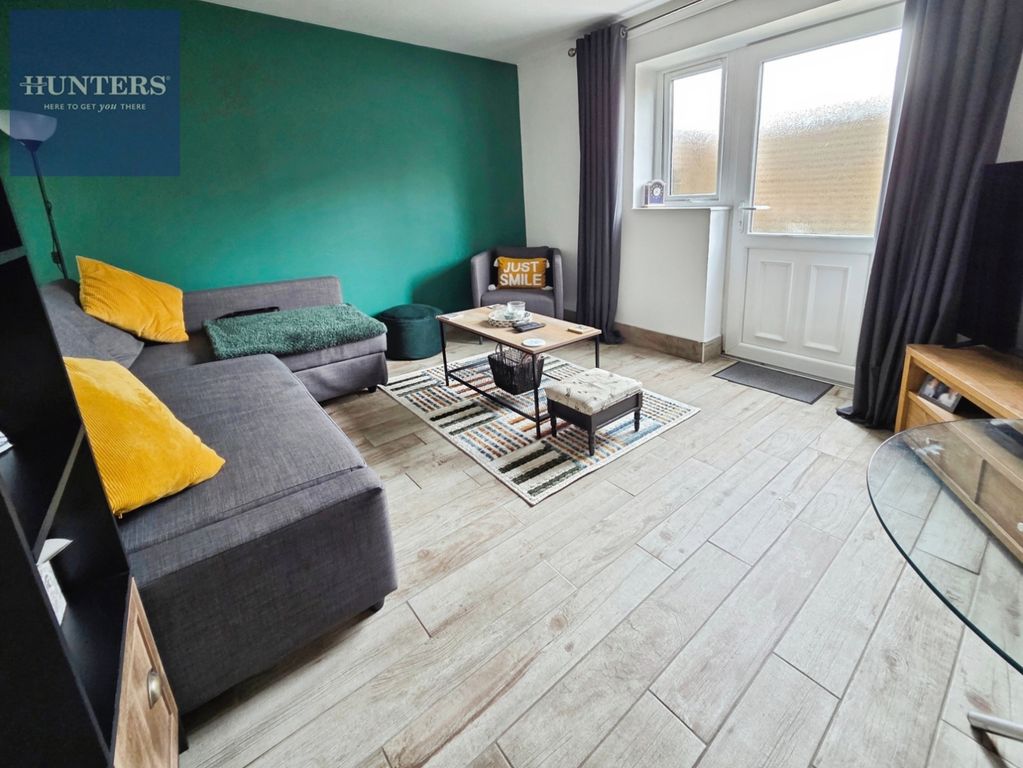 Property photo 1 of 8 Pbox-Img.Jpg