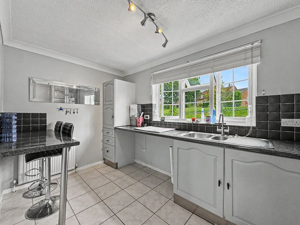 Property photo 2 of 22