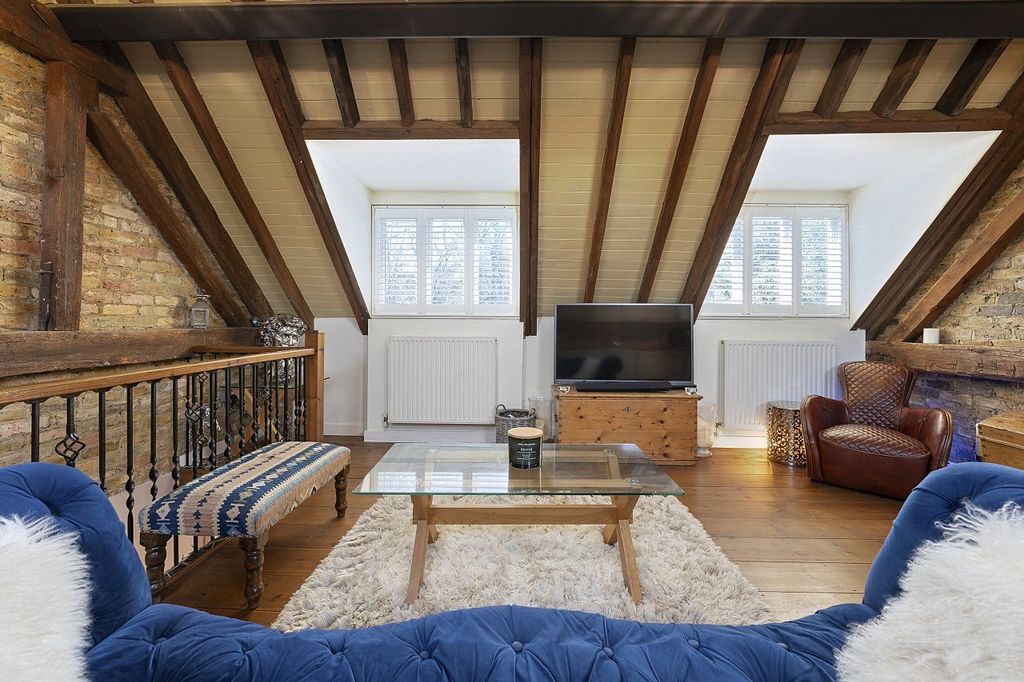 Property photo 2 of 27 Picture No. 38