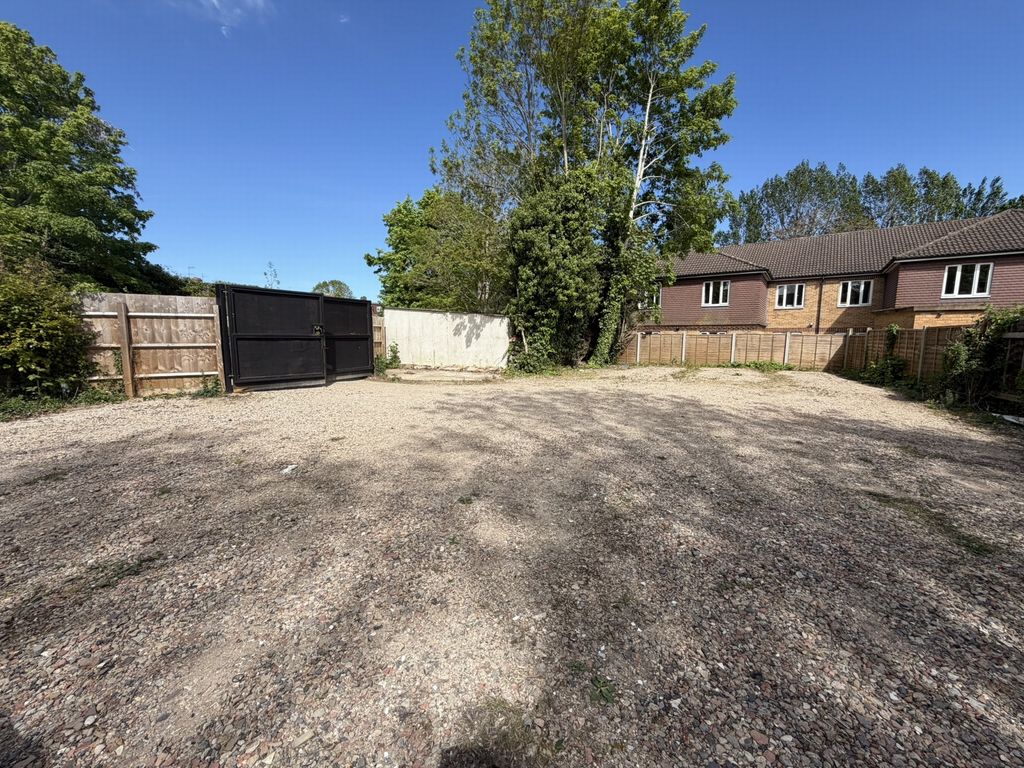 Additional image 7 of Land to rentWatling View, St. Albans AL1
