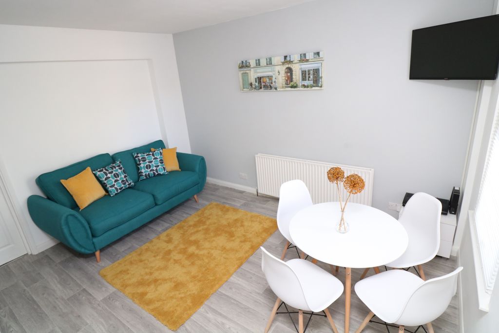 Property photo 1 of 5 Photo