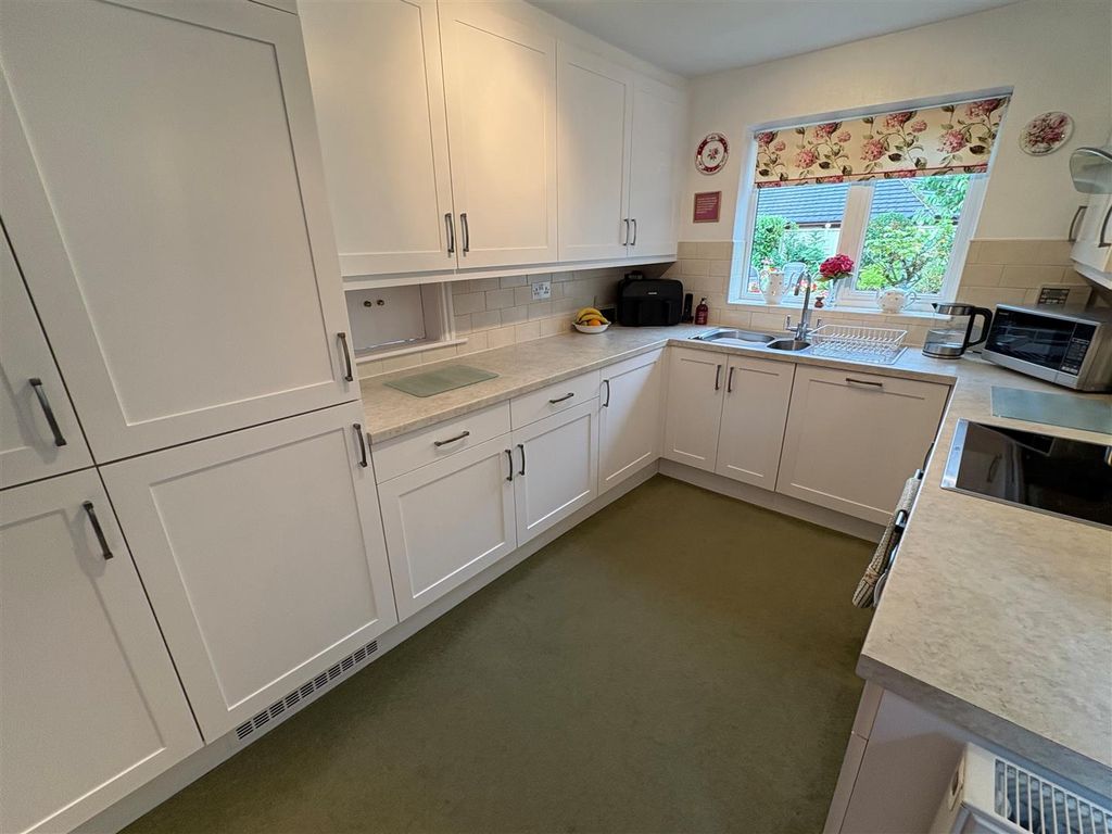 Property photo 3 of 20