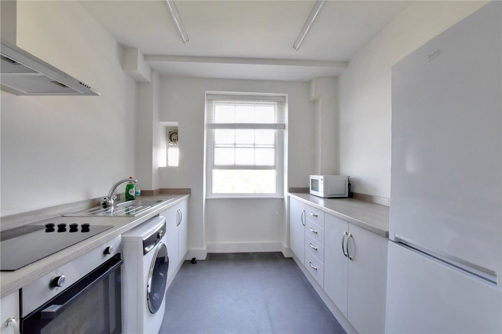 Property photo 3 of 11 Picture No. 05