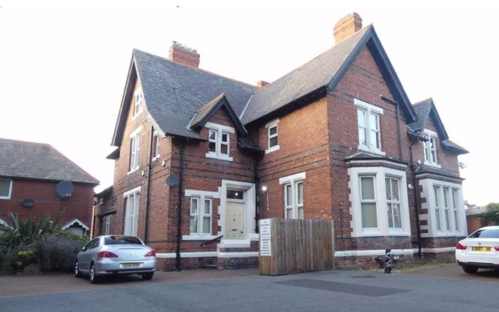 Property photo 1 of 1