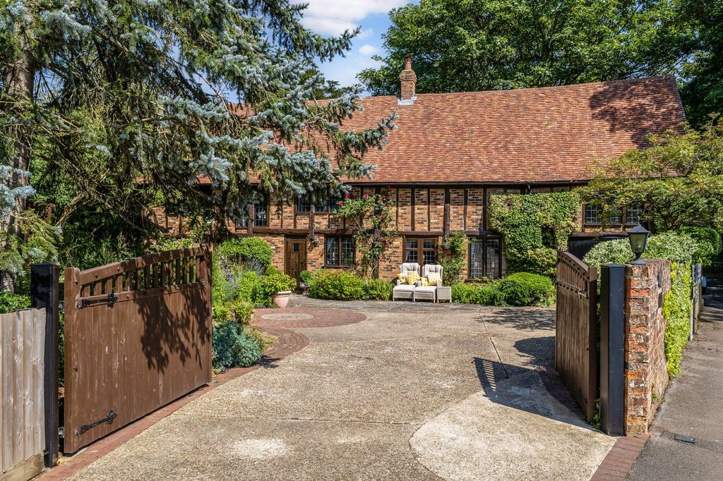 Property photo 1 of 21 Gated Entrance