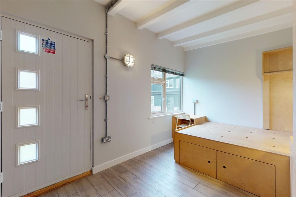 Property photo 3 of 7 01212026_153454.Jpg