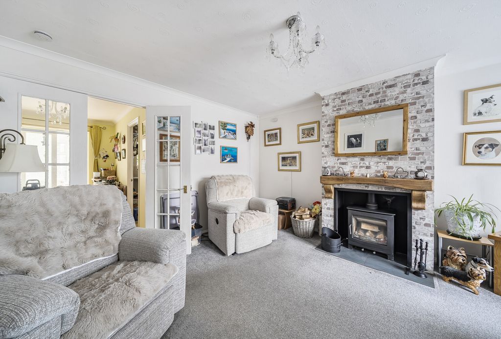 Property photo 3 of 18 1335665-17-6895B7...