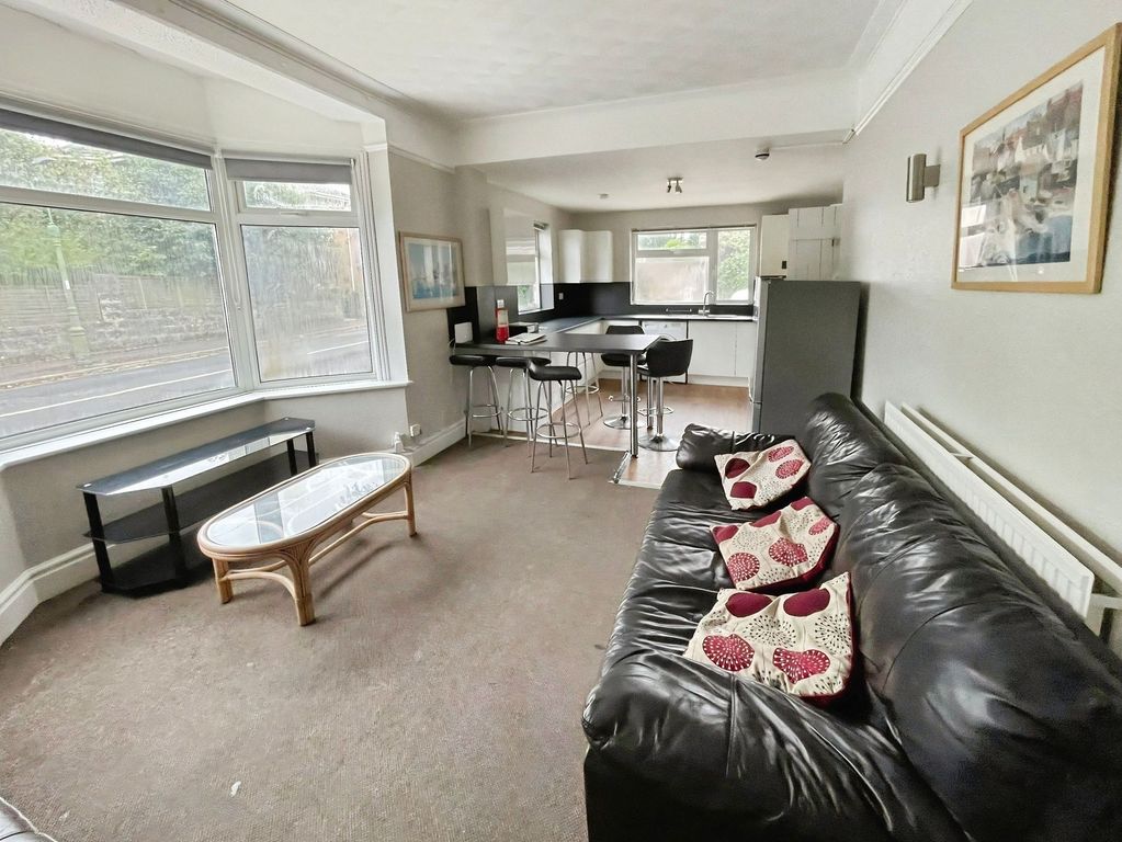 Property photo 2 of 13 Photo 3