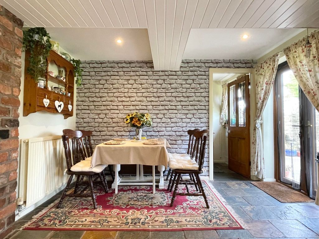 Property photo 3 of 29