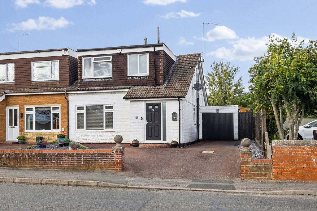 Property photo 3 of 33